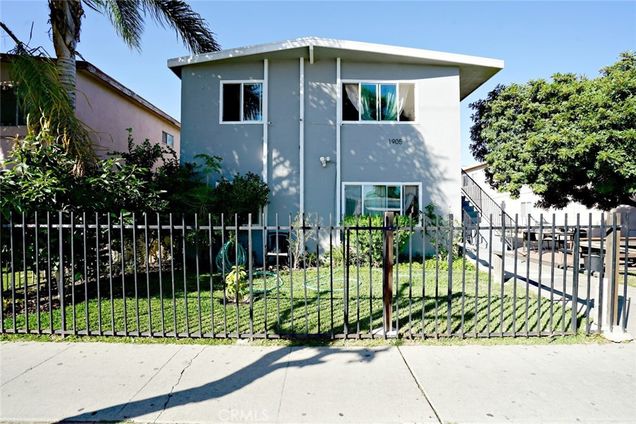 1905 W Myrtle Street Unit 3 Santa Ana, CA Apartment Active - Photo 1 of 8. Opens carousel modal