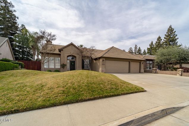 5839 W Sunnyside Drive Visalia, CA House Sold - Photo 1 of 24. Opens carousel modal