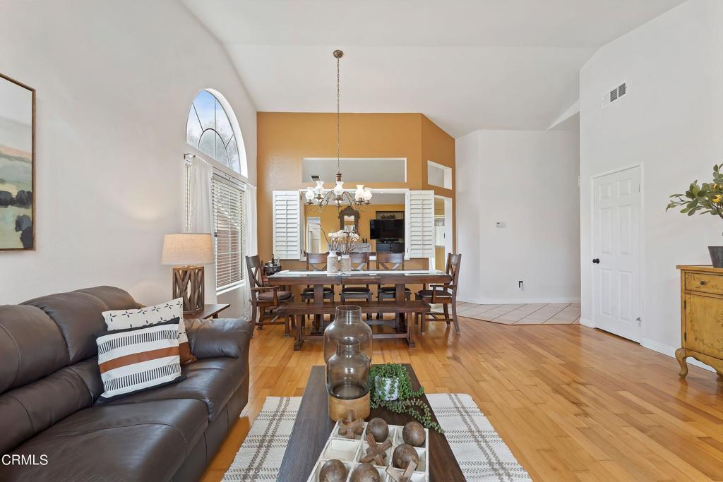 582 Calle Tulipan, Thousand Oaks, CA 91360 Estately 🧡 MLS V123604