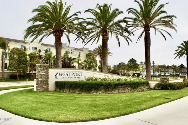 1216 Bayside Circle