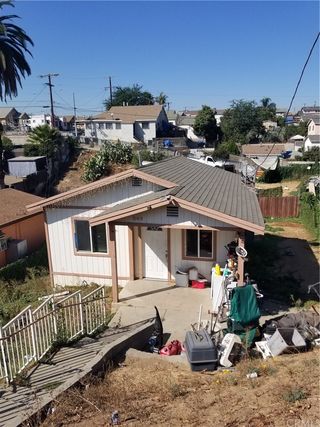 649 S Grande Vista Avenue