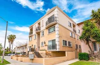 1521 S Hayworth Avenue Unit 105