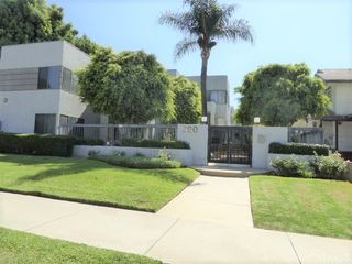 360 S Los Robles Avenue Unit 6