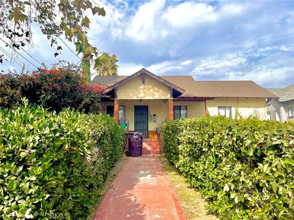 611 615 E Acacia Avenue Glendale, CA Multifamily Active - Photo 1 of 14. Opens carousel modal