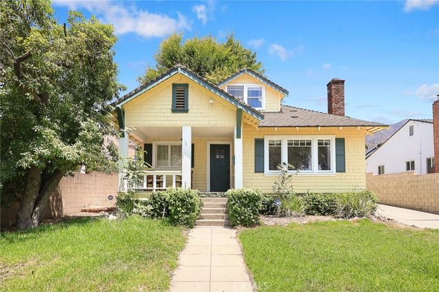 187 W Montecito Avenue Sierra Madre, CA House Active - Photo 1 of 37. Opens carousel modal