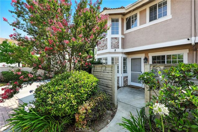 1204 N Sunflower Avenue Unit A