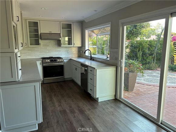 2214 Vista Hogar Newport Beach, CA Condo Active - Photo 1 of 2. Opens carousel modal