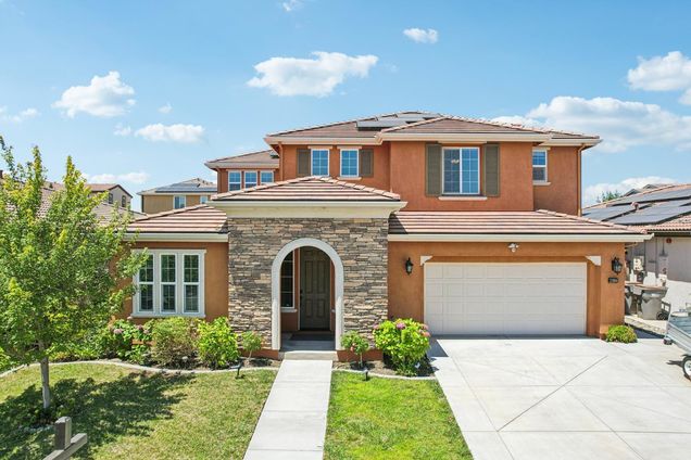 2104 Hunt Street Woodland, CA House Active - Photo 1 of 37. Opens carousel modal