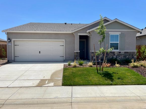 2174 Nicklaus Drive