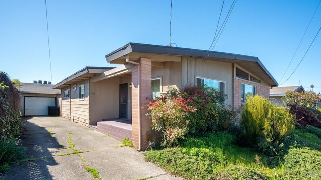 1531 1533 Camden Court Santa Rosa, CA Multifamily Active - Photo 1 of 28. Opens carousel modal