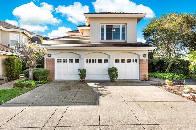 2909 Quail Hollow Drive