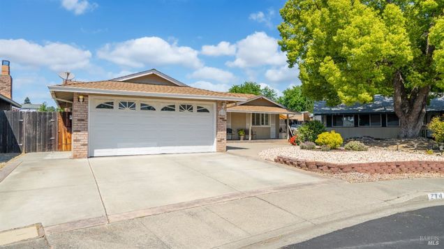 214 Arrowhead Drive Vacaville, CA House Active - Photo 1 of 37. Opens carousel modal