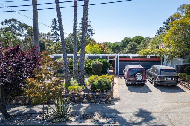 2077 Huckleberry Road
