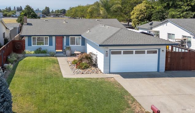 1025 Woodvale Drive
