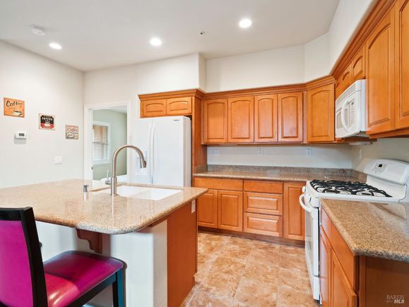 165 Stonegate Circle Unit E