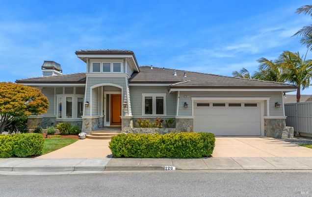 220 Jamaica Street Tiburon, CA House Active - Photo 1 of 44. Opens carousel modal