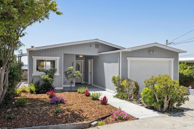 2437 Edwards Avenue