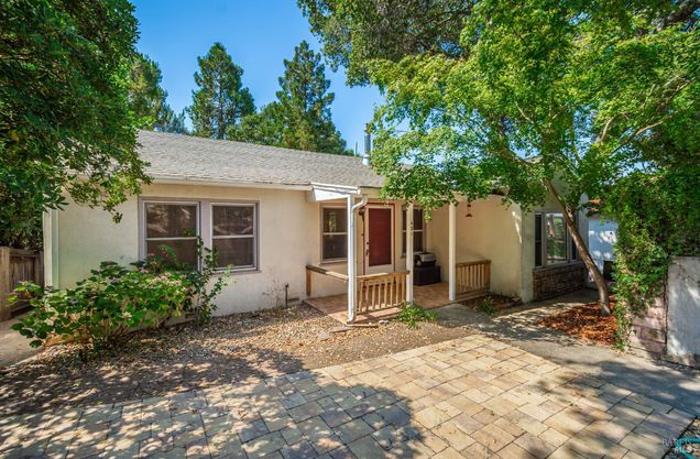 431 E Berna Avenue