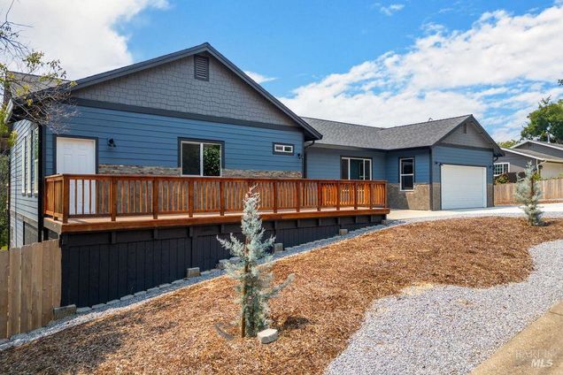 1140 Redbud Drive