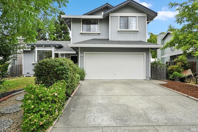 519 Mallory Avenue Windsor, CA House Active - Photo 1 of 54. Opens carousel modal