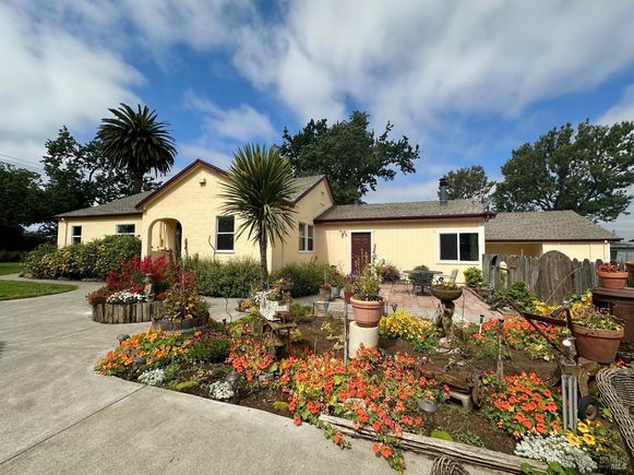 815 Scenic Avenue Santa Rosa, CA House Active - Photo 1 of 80. Opens carousel modal