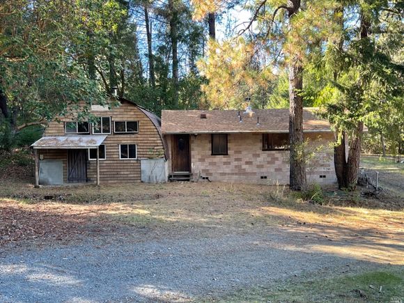 1520 North Road