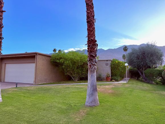 1665 S La Reina Way Unit B